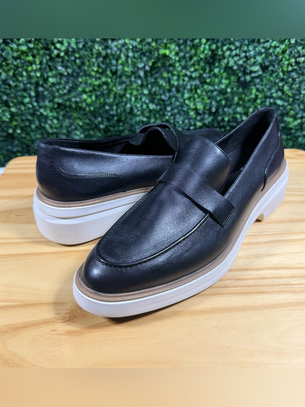Cole Haan OriginalGrand CitySpectre Women’s 10.5B Black Leather Loafers